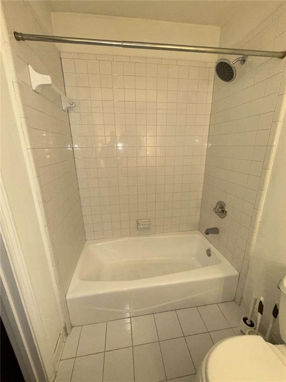 320 Martin Luther King Jr Drive Unit 5