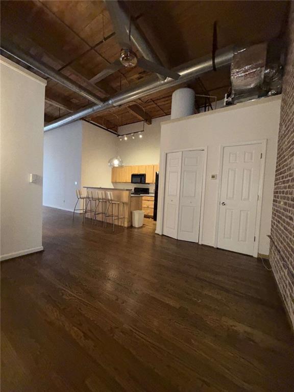 320 Martin Luther King Jr Drive Unit 5