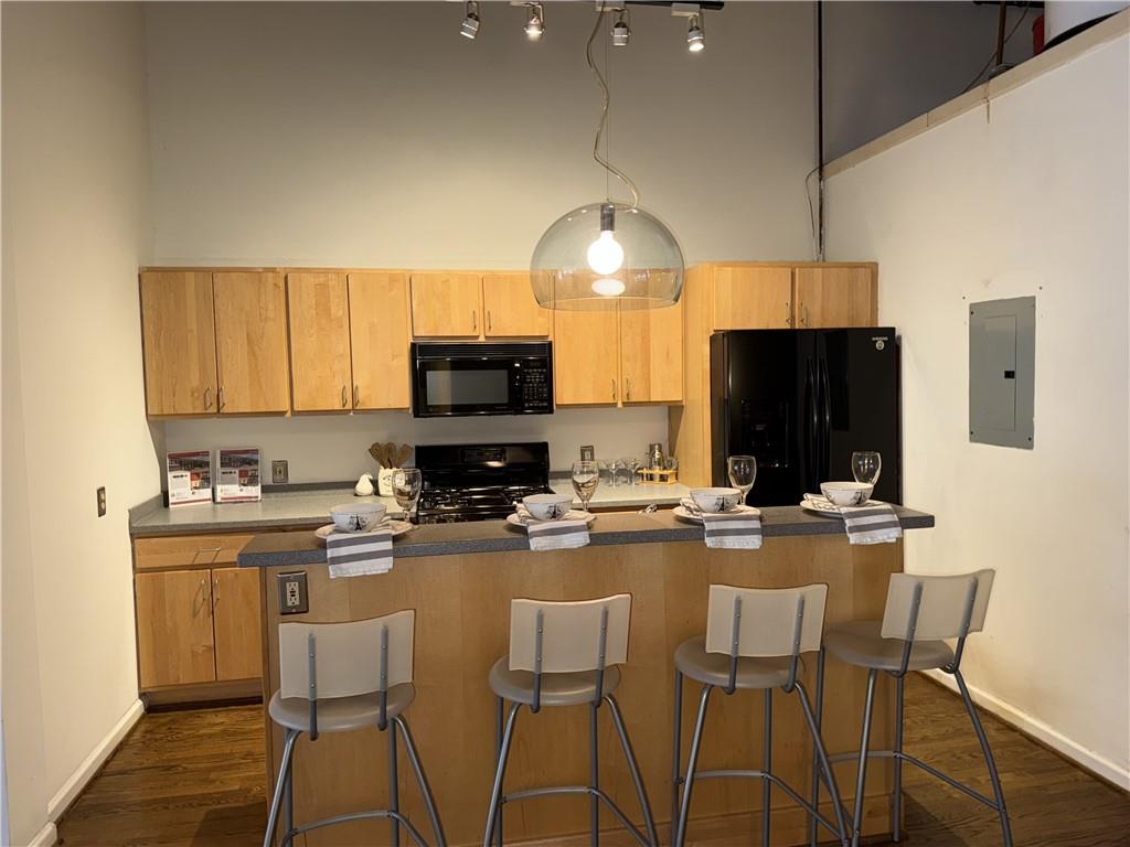 320 Martin Luther King Jr Drive Unit 5