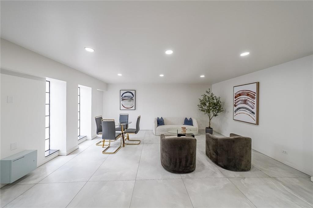 3648 Peachtree Road Unit #4S