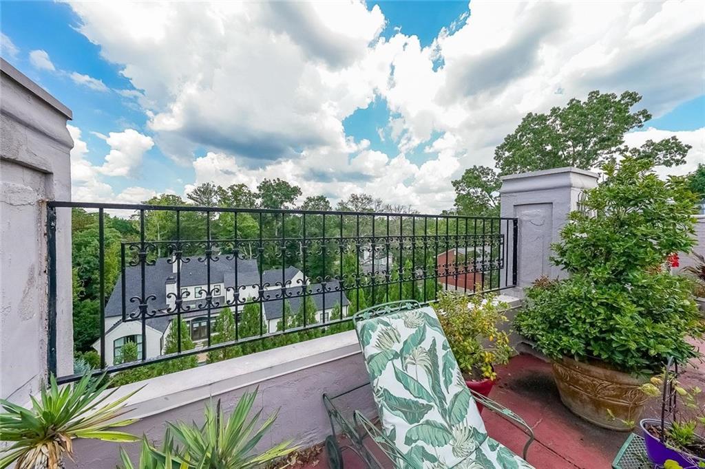 3648 Peachtree Road Unit #4S