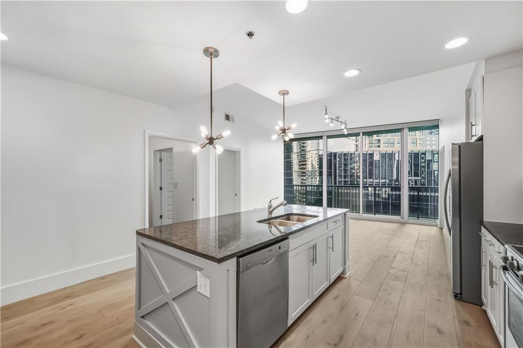 1080 Peachtree Street Unit 904