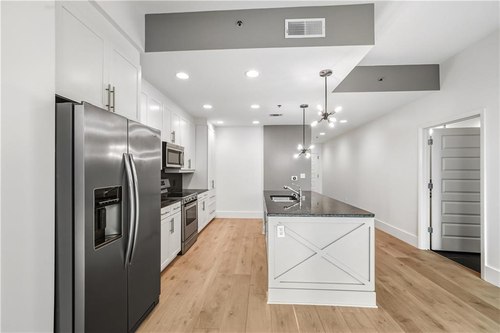 1080 Peachtree Street Unit 904