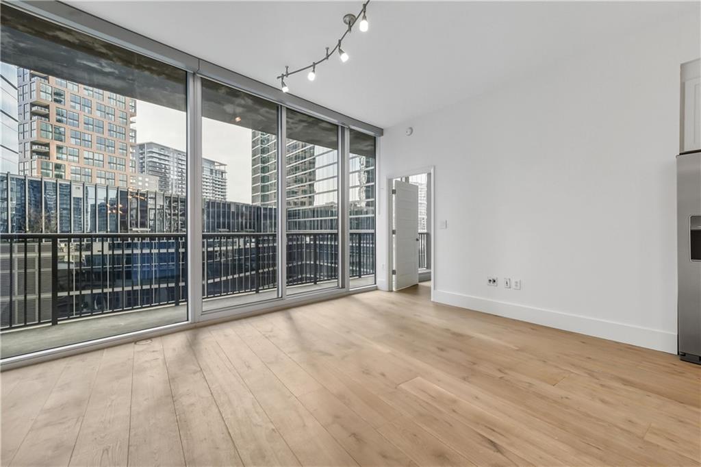 1080 Peachtree Street Unit 904