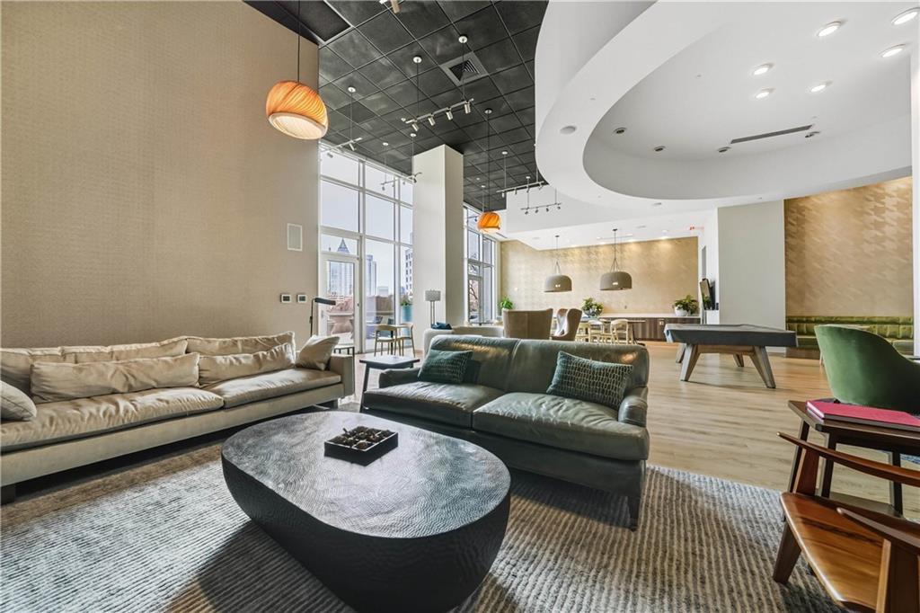 1080 Peachtree Street Unit 904