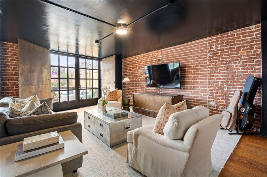 190 Walker Street SW Unit 205