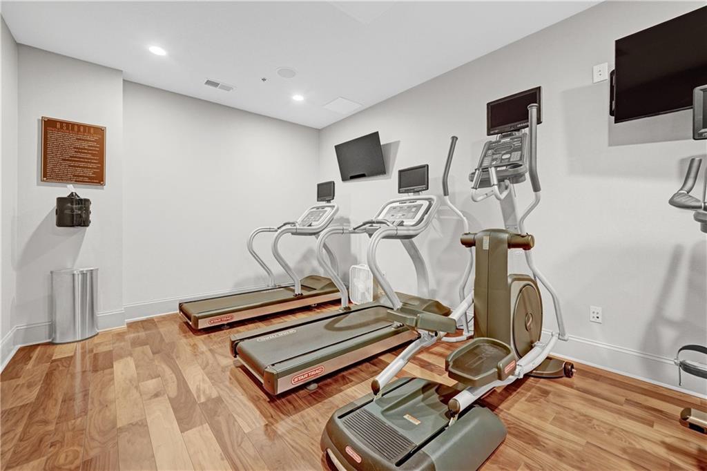 2255 Peachtree Road Unit 520