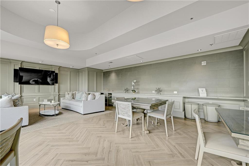 2255 Peachtree Road Unit 520