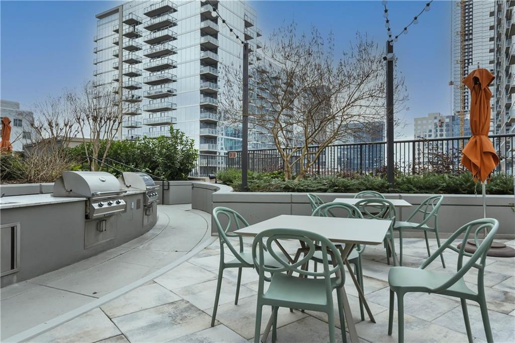 1080 Peachtree St. Unit 702