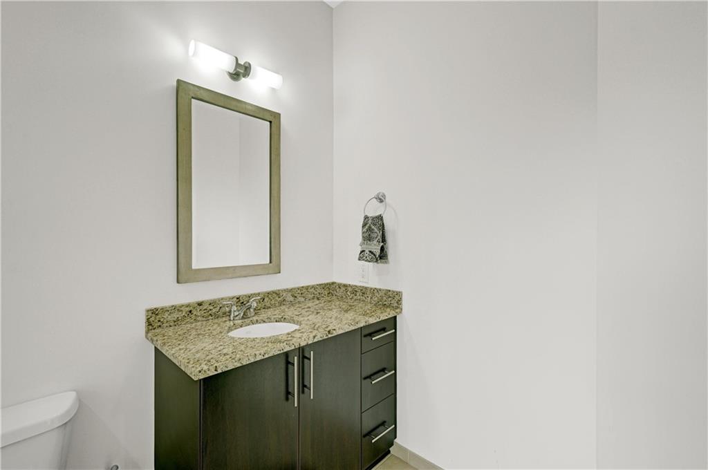 1080 Peachtree St. Unit 702
