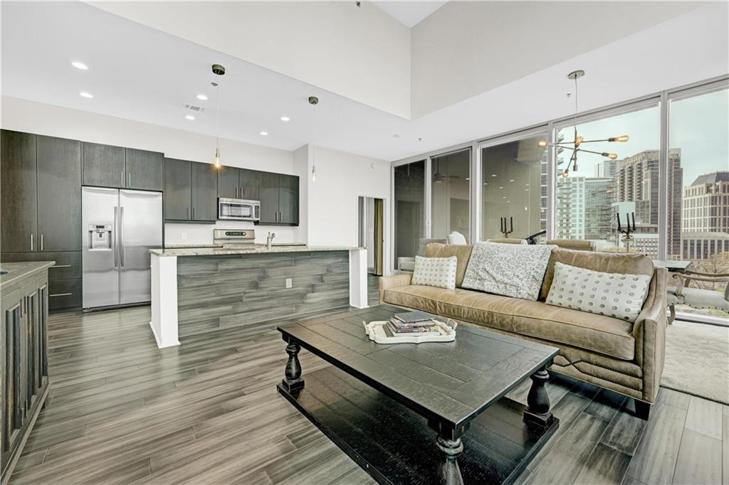 1080 Peachtree St. Unit 702