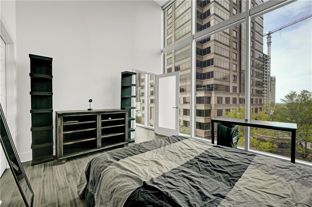 1080 Peachtree St. Unit 702