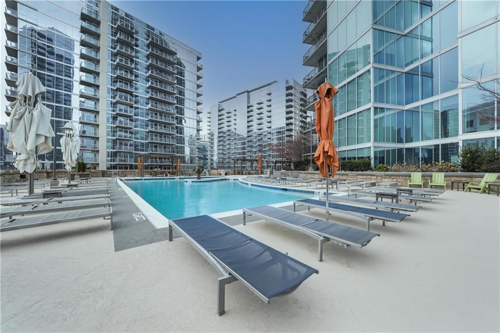 1080 Peachtree St. Unit 702