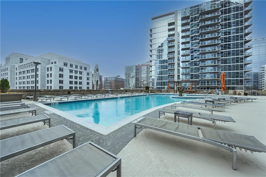 1080 Peachtree St. Unit 702