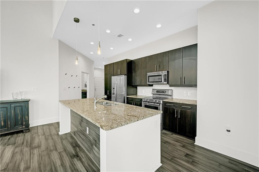 1080 Peachtree St. Unit 702