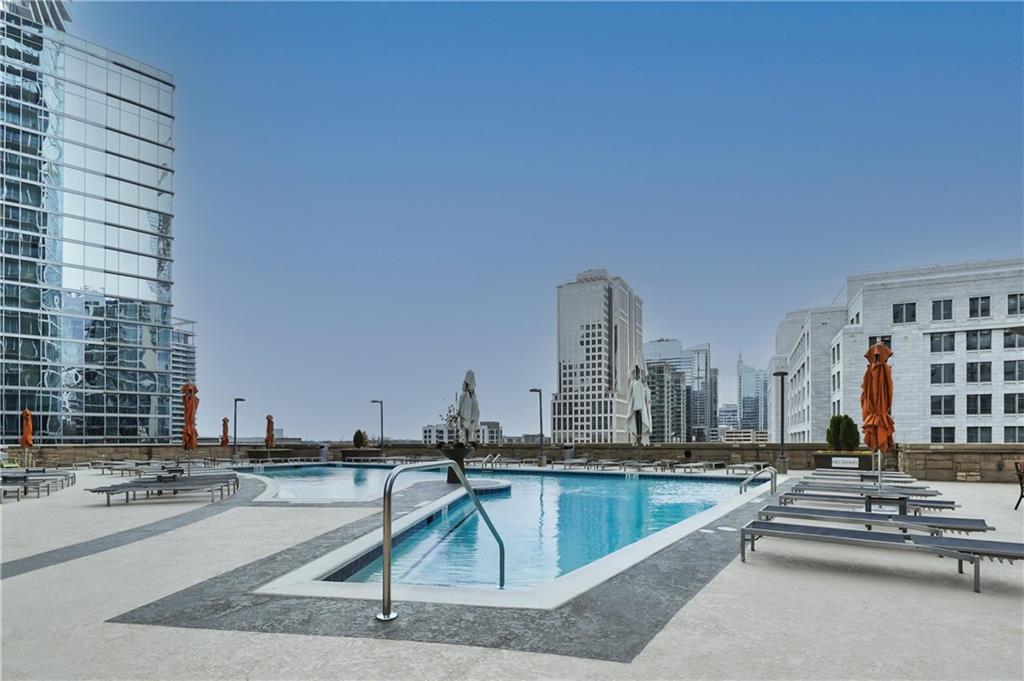 1080 Peachtree St. Unit 702