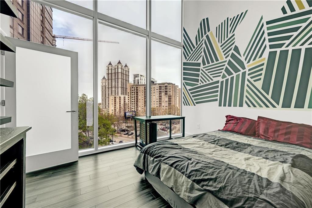 1080 Peachtree St. Unit 702