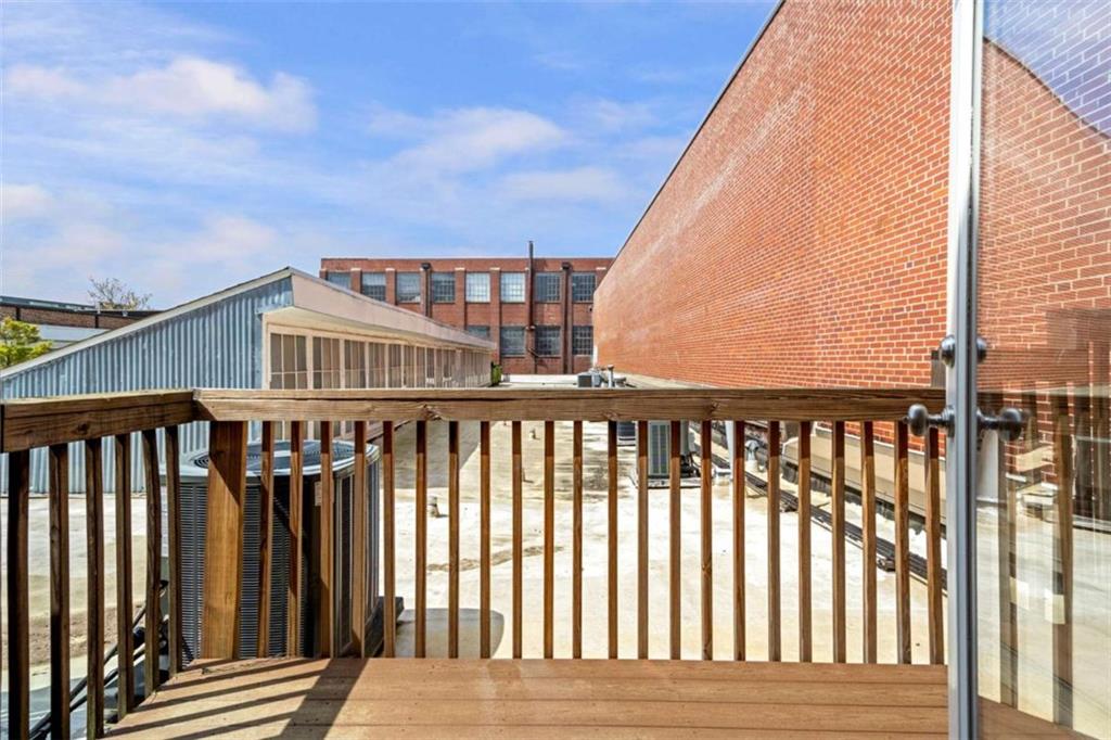 320 Martin Luther King Jr Drive SE Unit 6