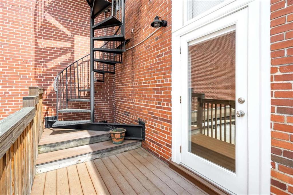 320 Martin Luther King Jr Drive SE Unit 6