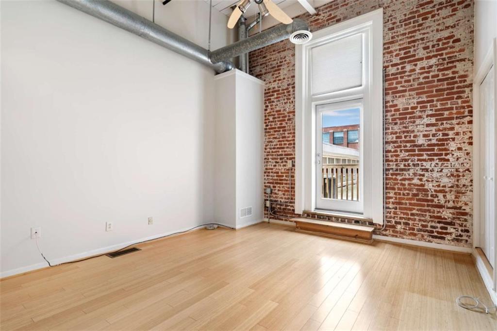 320 Martin Luther King Jr Drive SE Unit 6