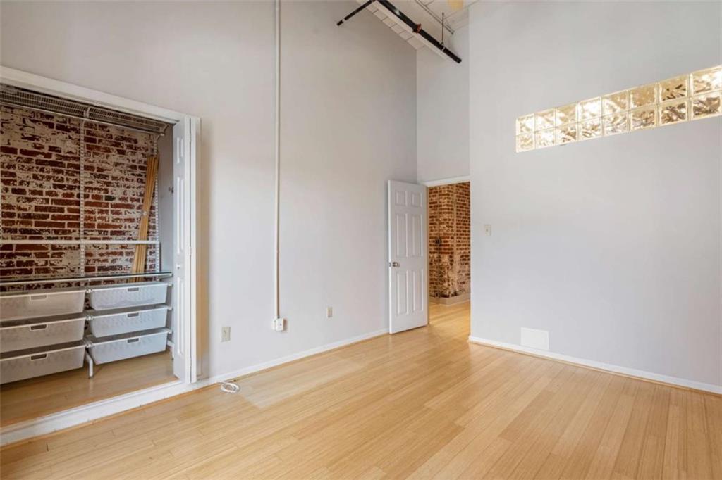 320 Martin Luther King Jr Drive SE Unit 6