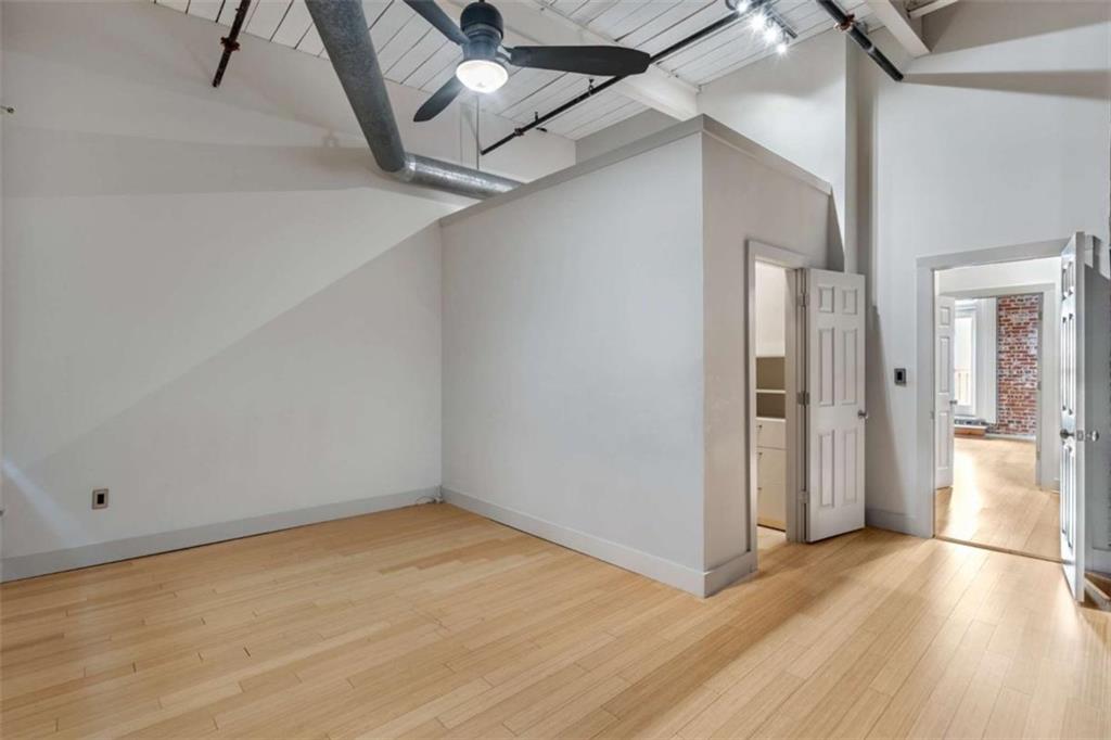 320 Martin Luther King Jr Drive SE Unit 6