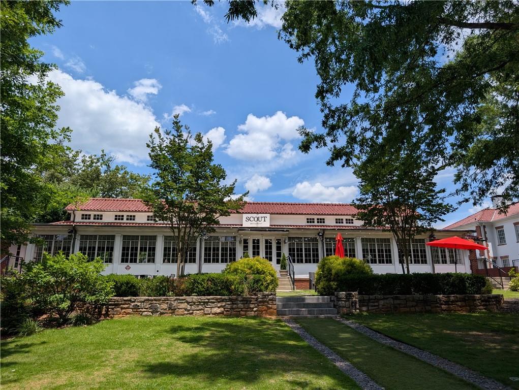 718 Oakview Road
