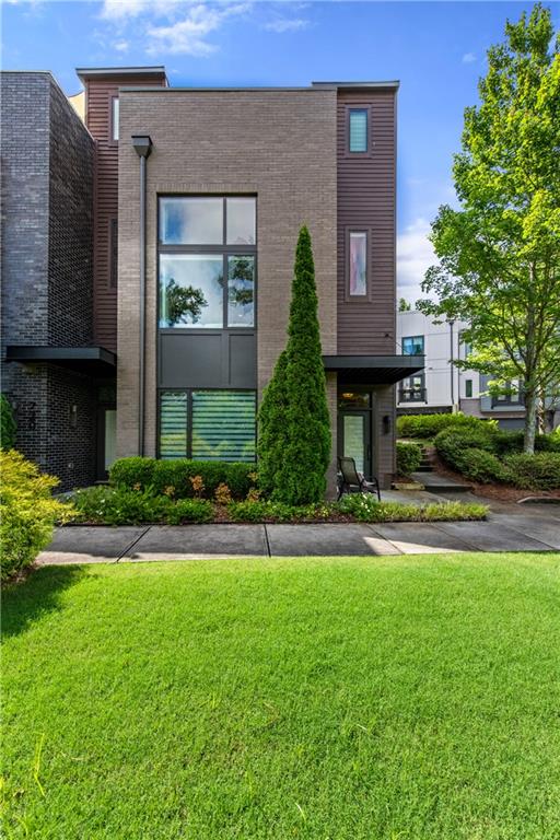 718 Oakview Road