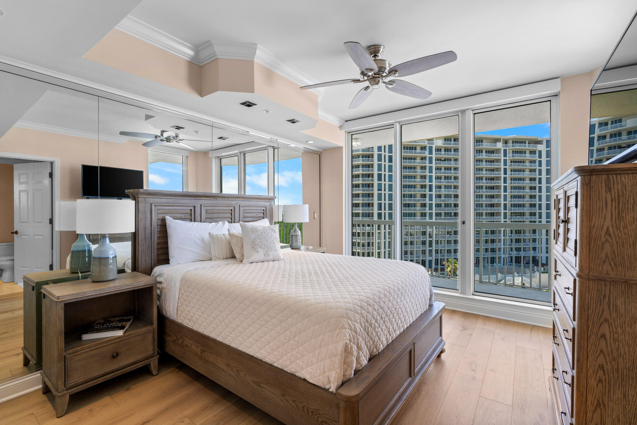 15400 Emerald Coast Parkway 801