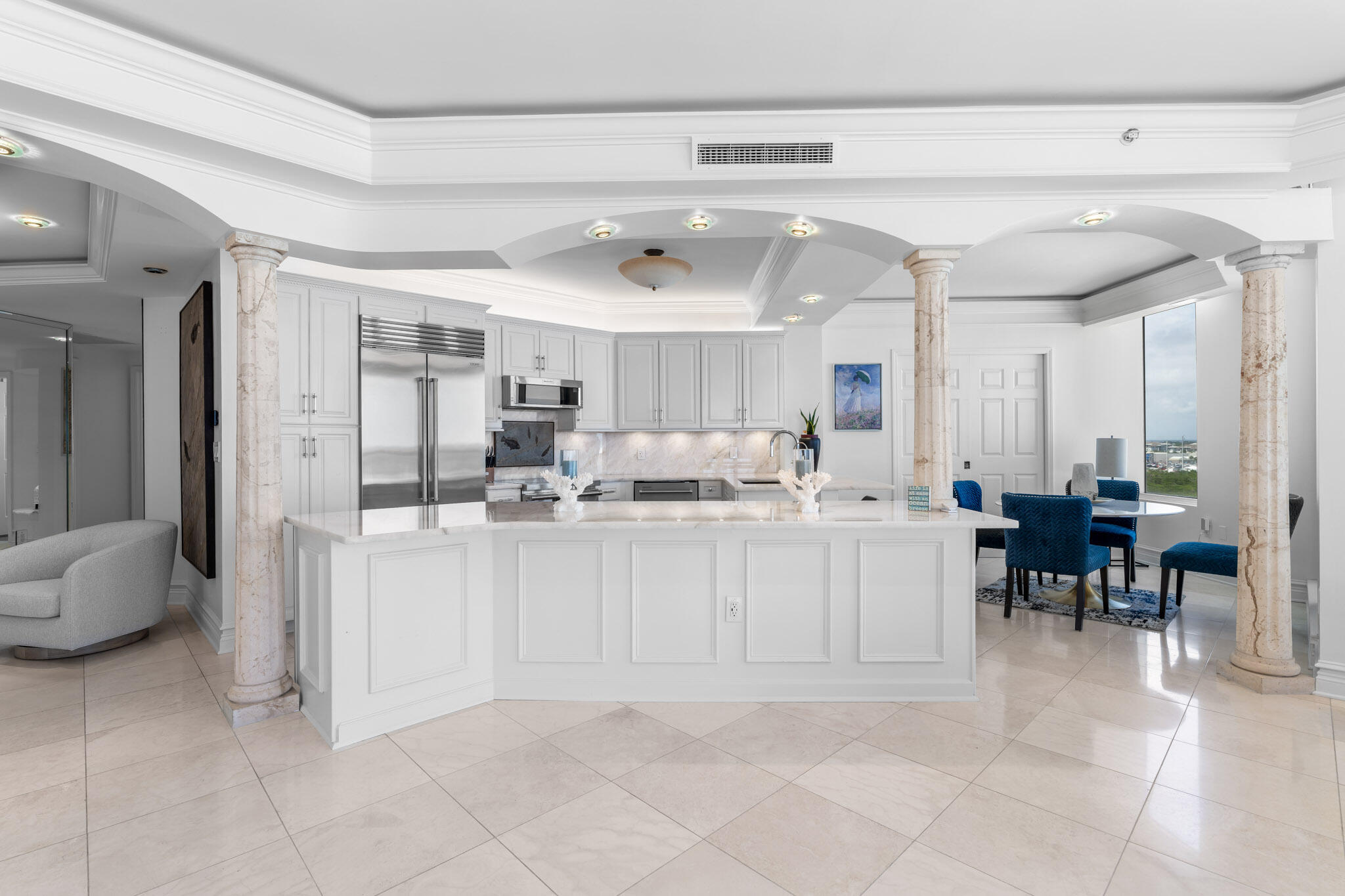 15400 Emerald Coast Parkway 801