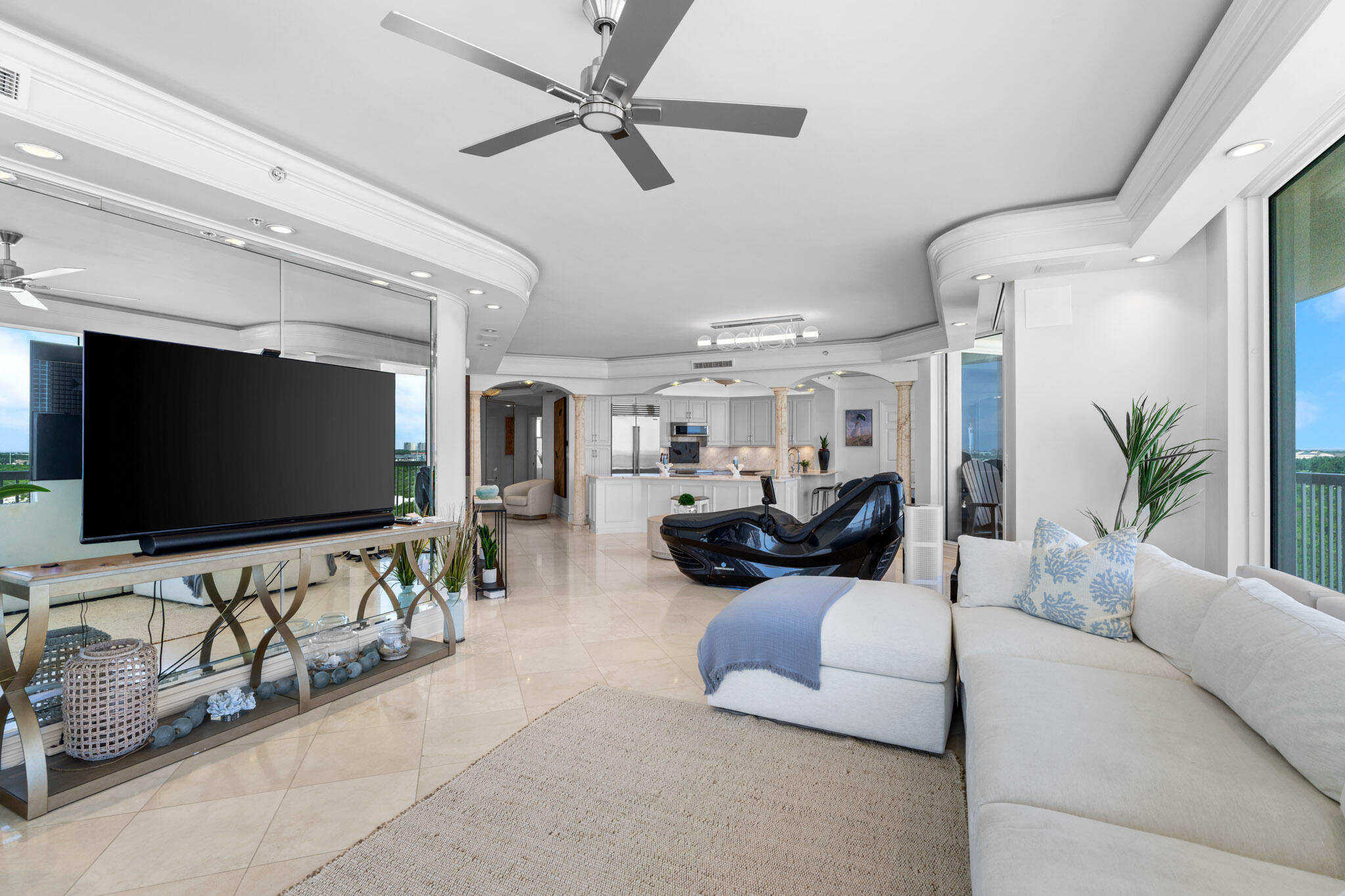 15400 Emerald Coast Parkway 801