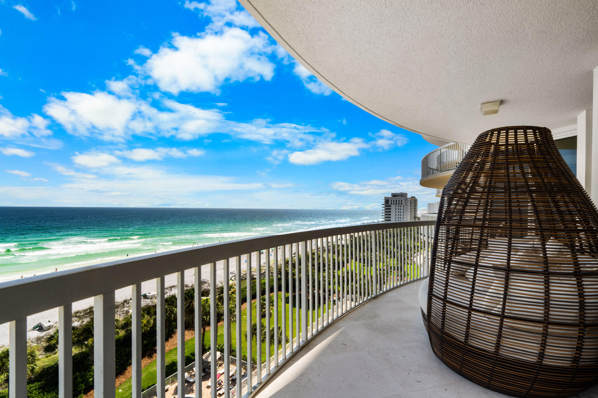 15400 Emerald Coast Parkway 801