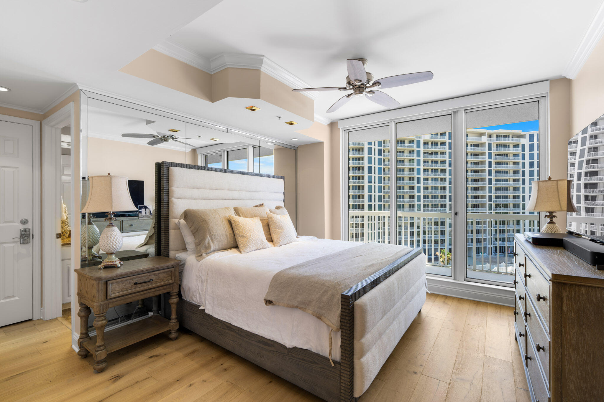 15400 Emerald Coast Parkway 801
