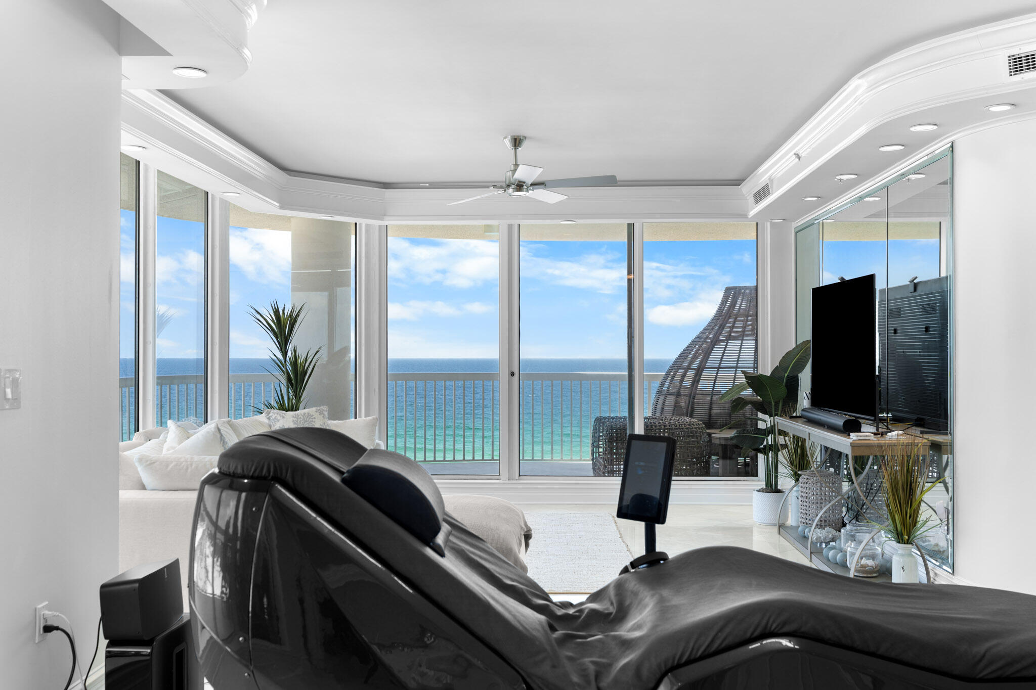 15400 Emerald Coast Parkway 801