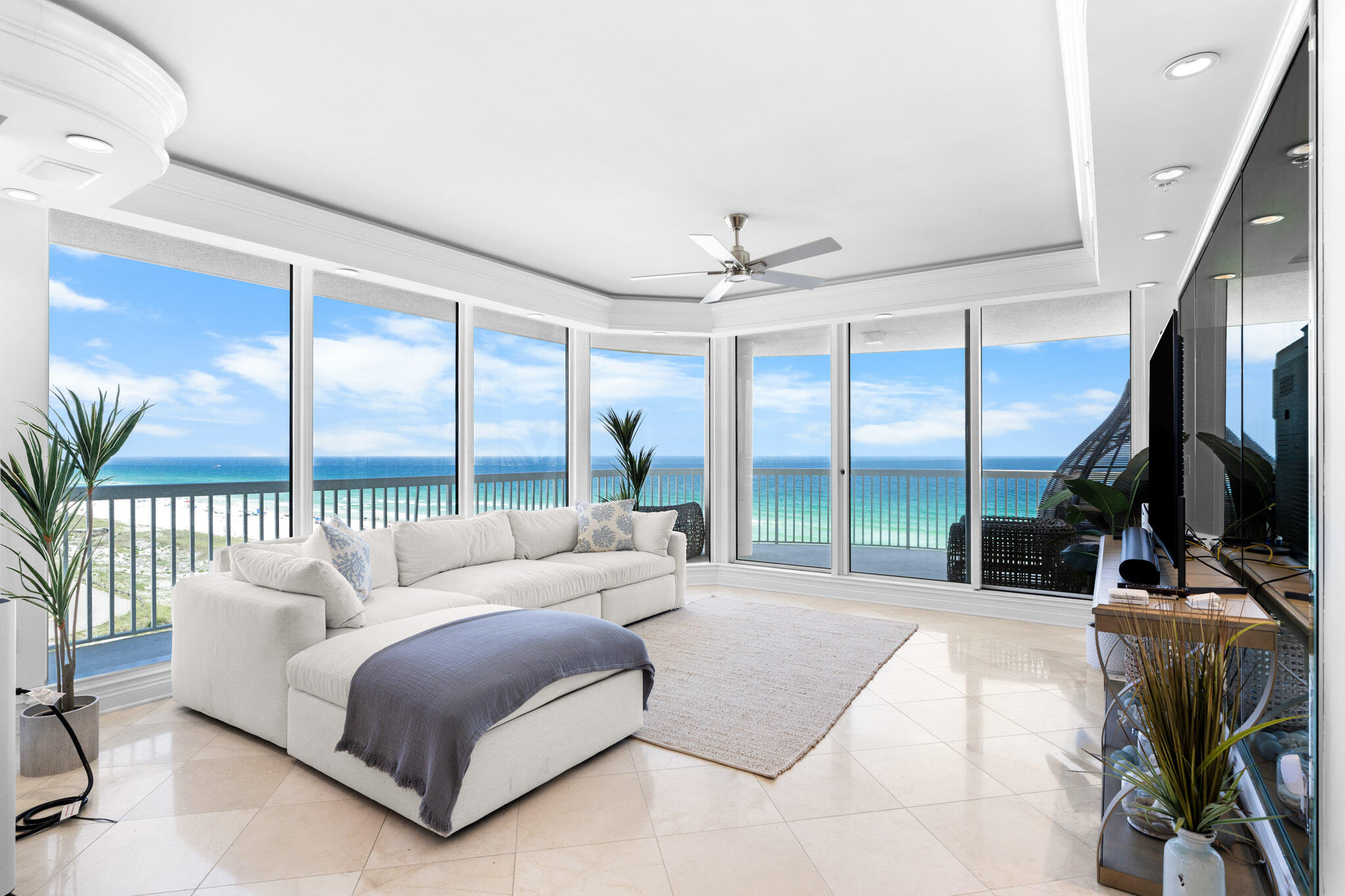 15400 Emerald Coast Parkway 801