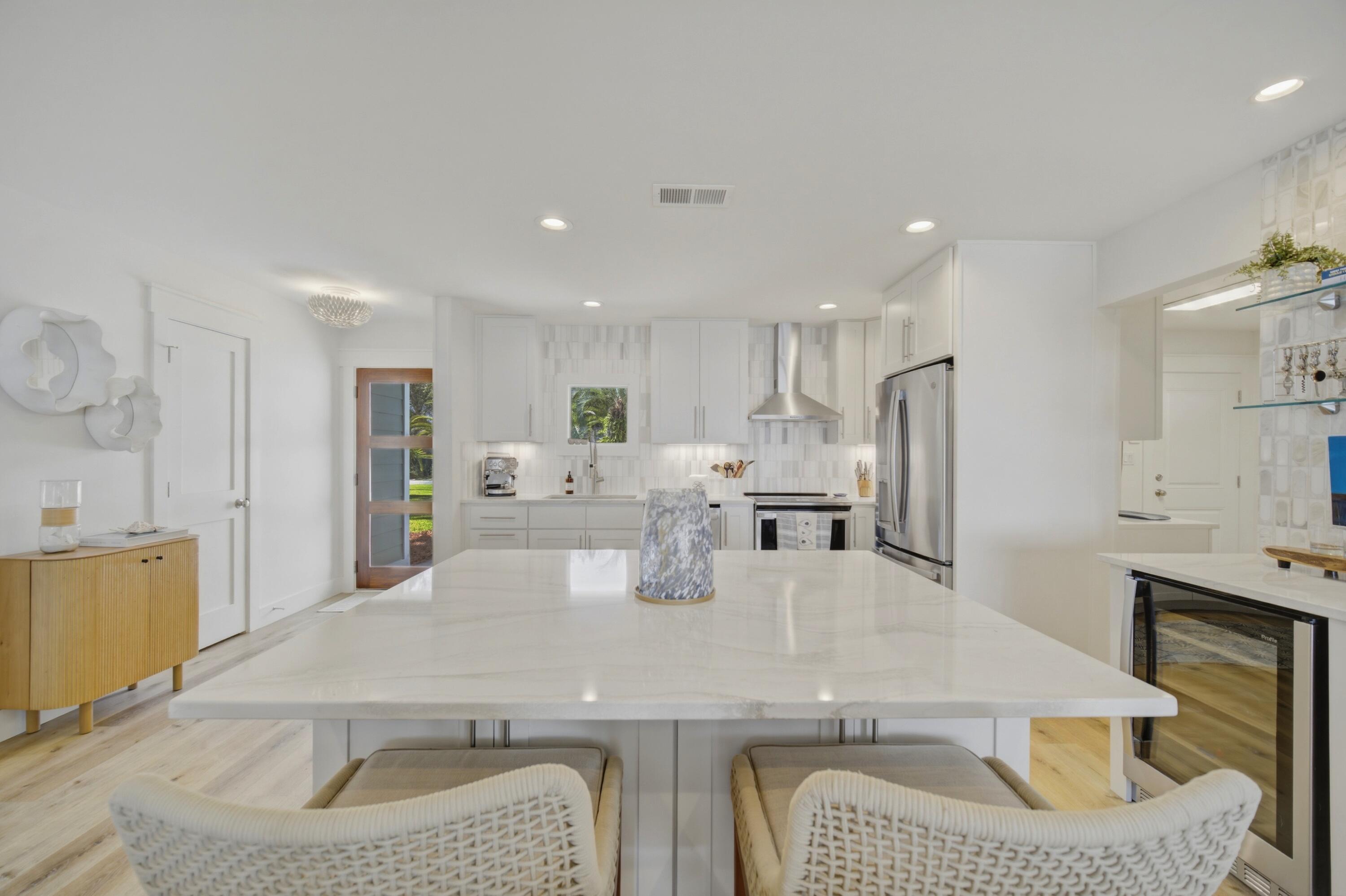 231 Bay Circle Drive