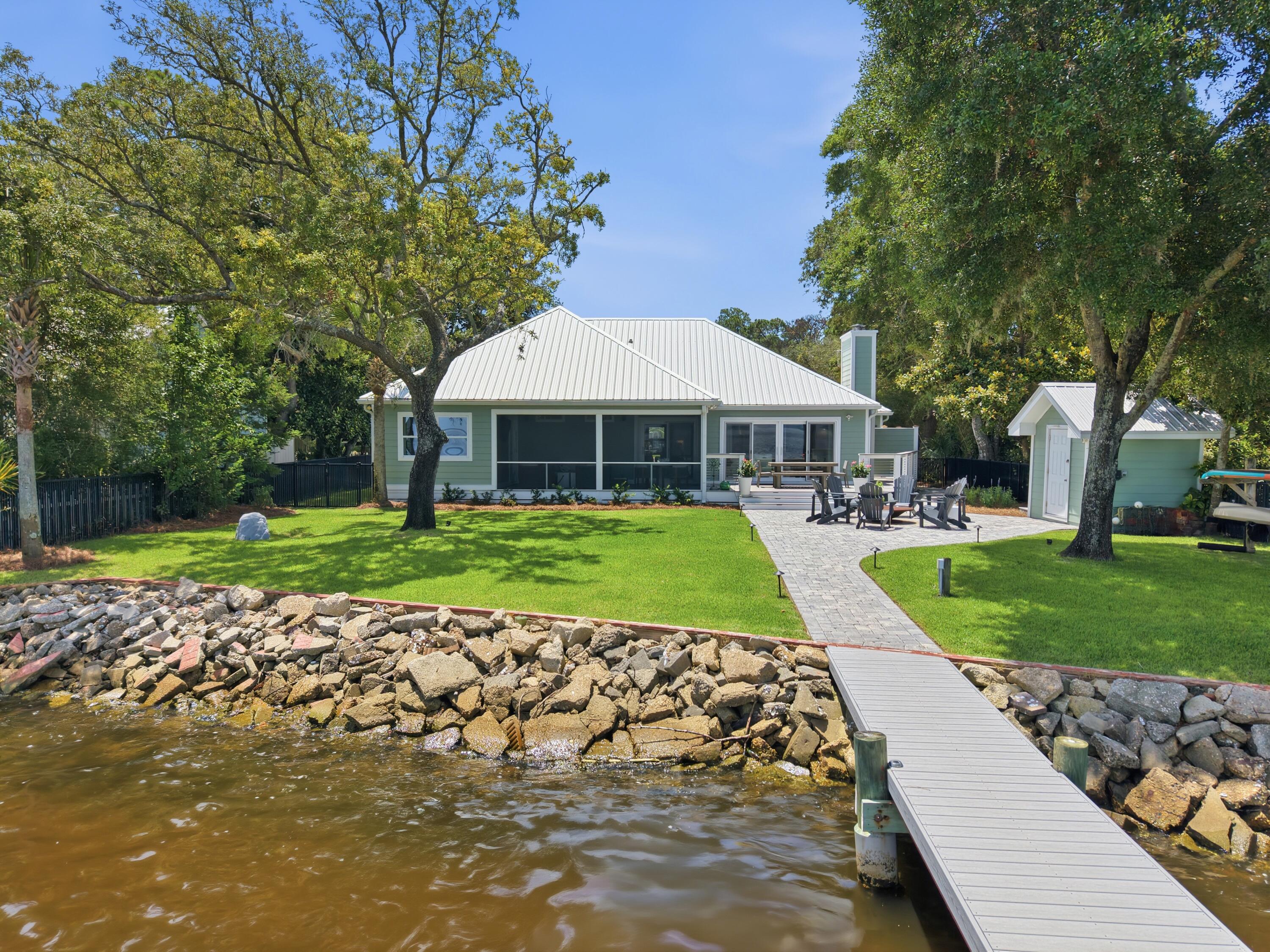 231 Bay Circle Drive