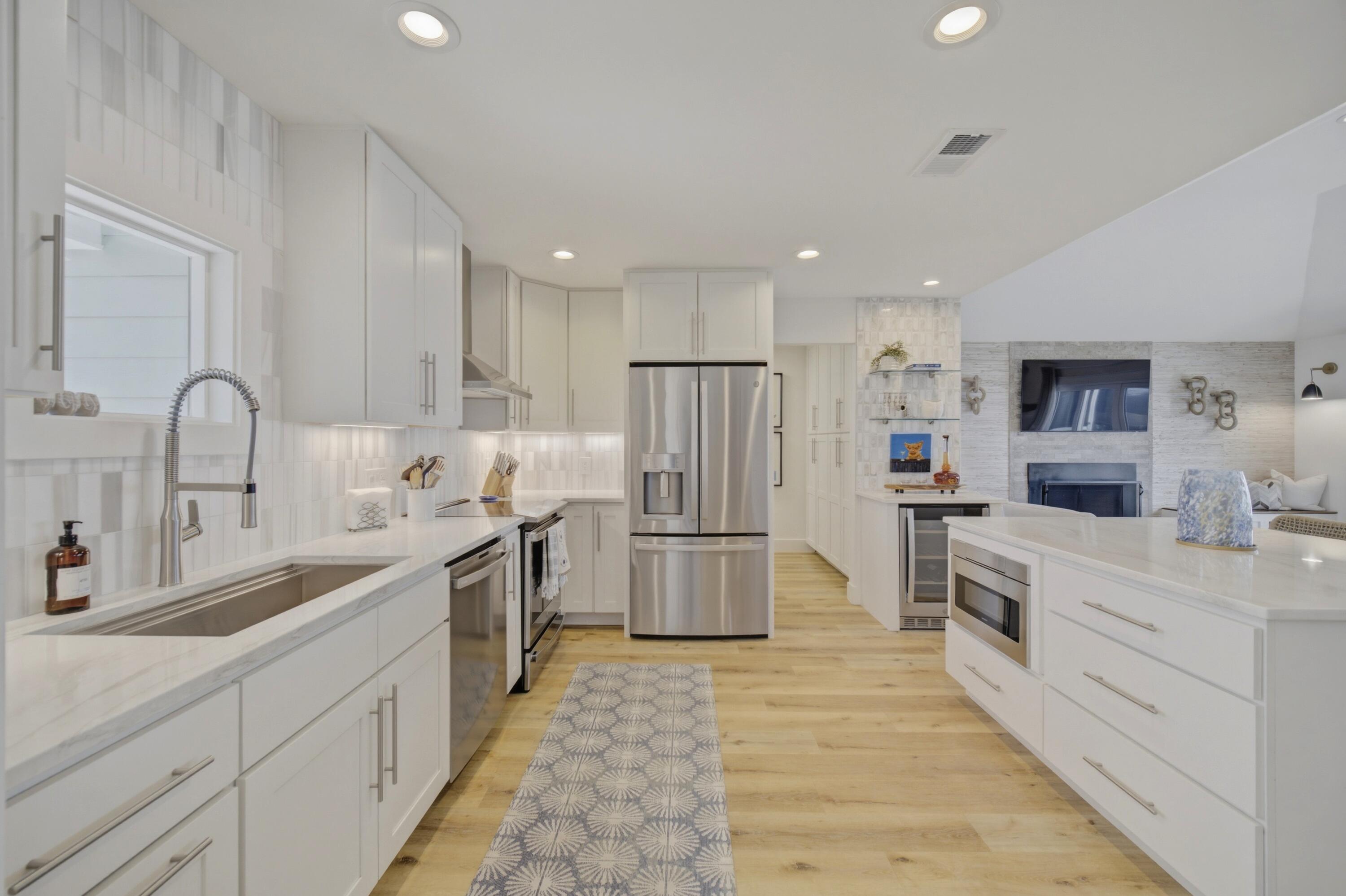 231 Bay Circle Drive