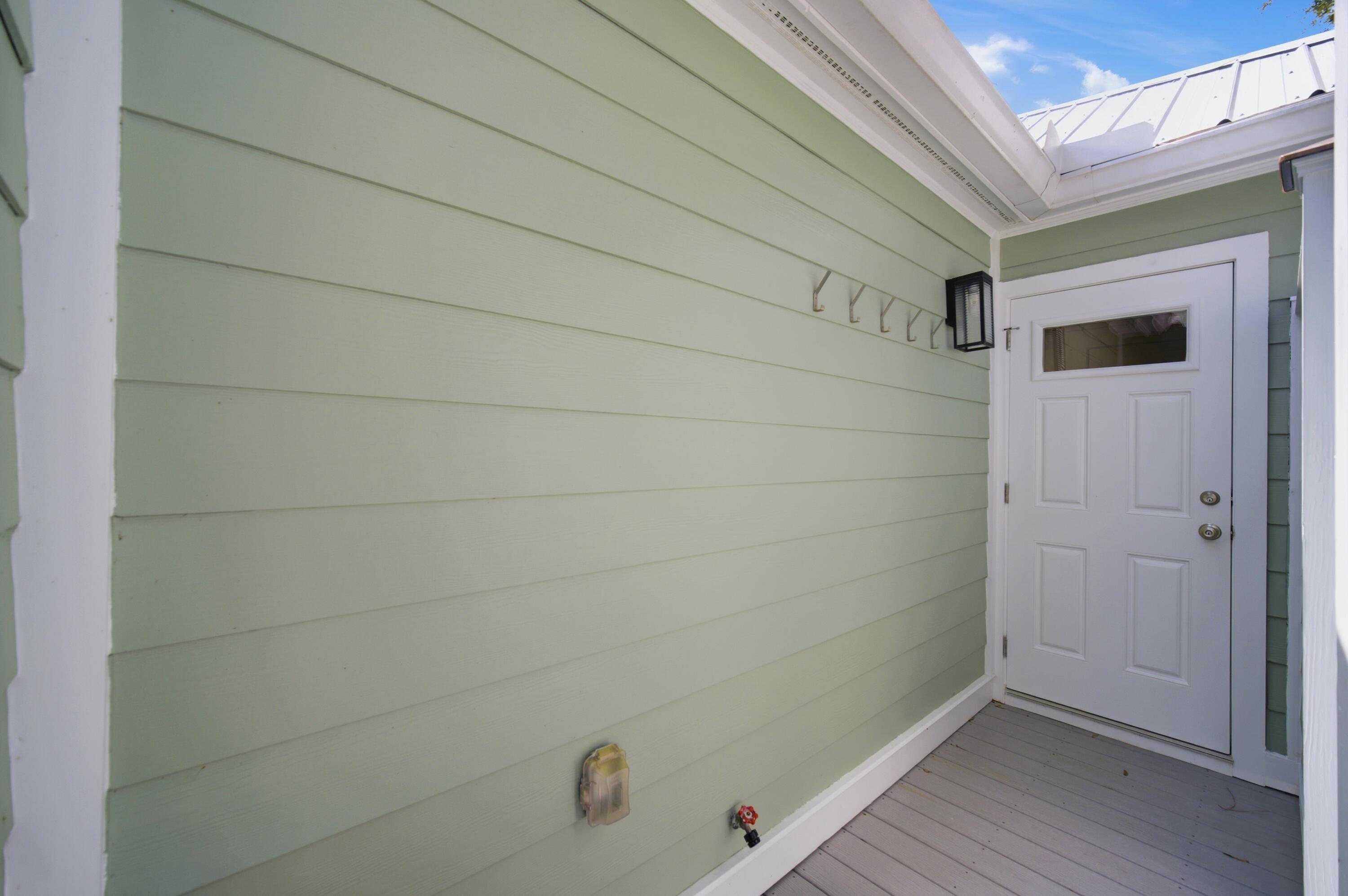 231 Bay Circle Drive