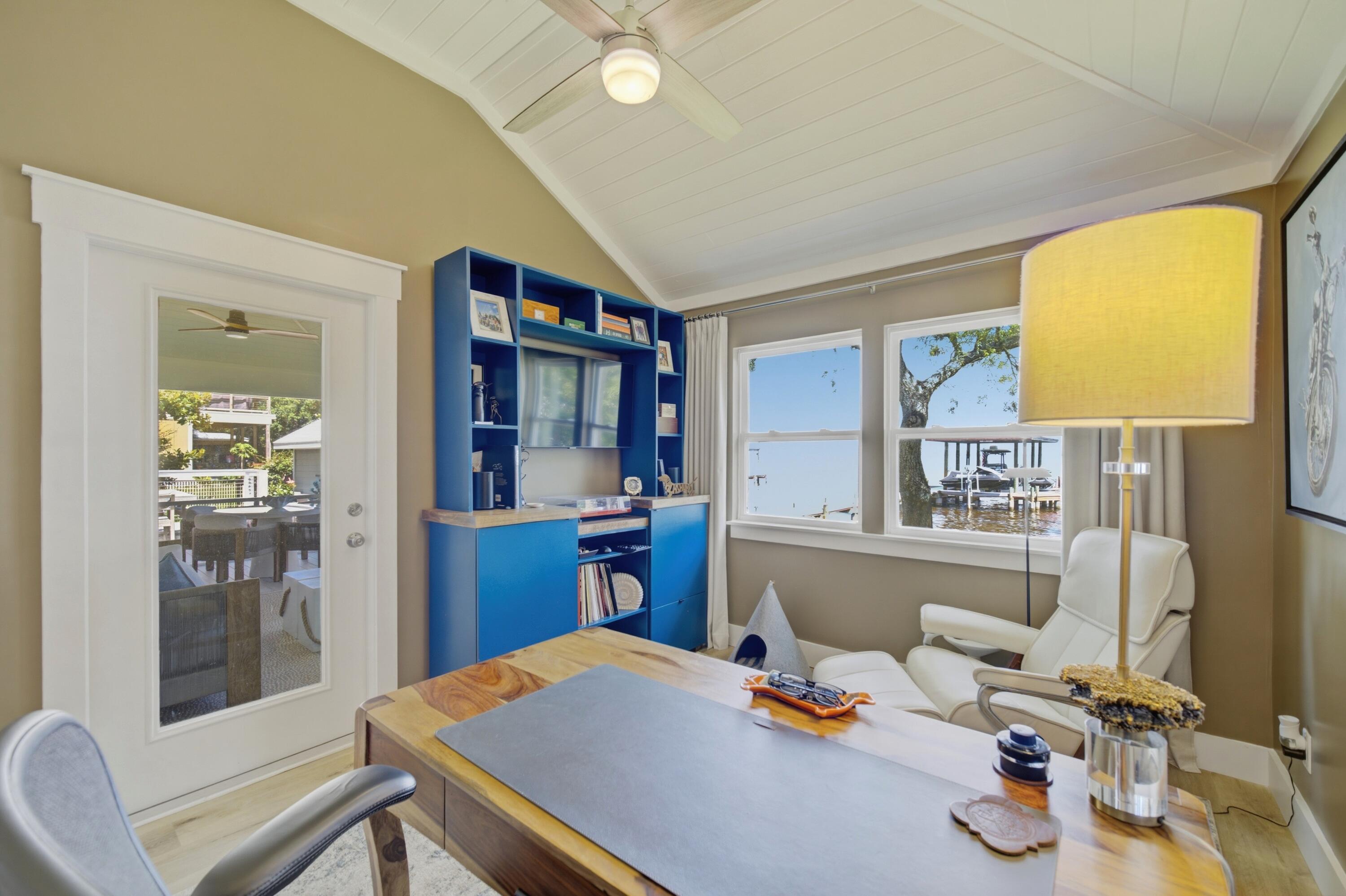 231 Bay Circle Drive