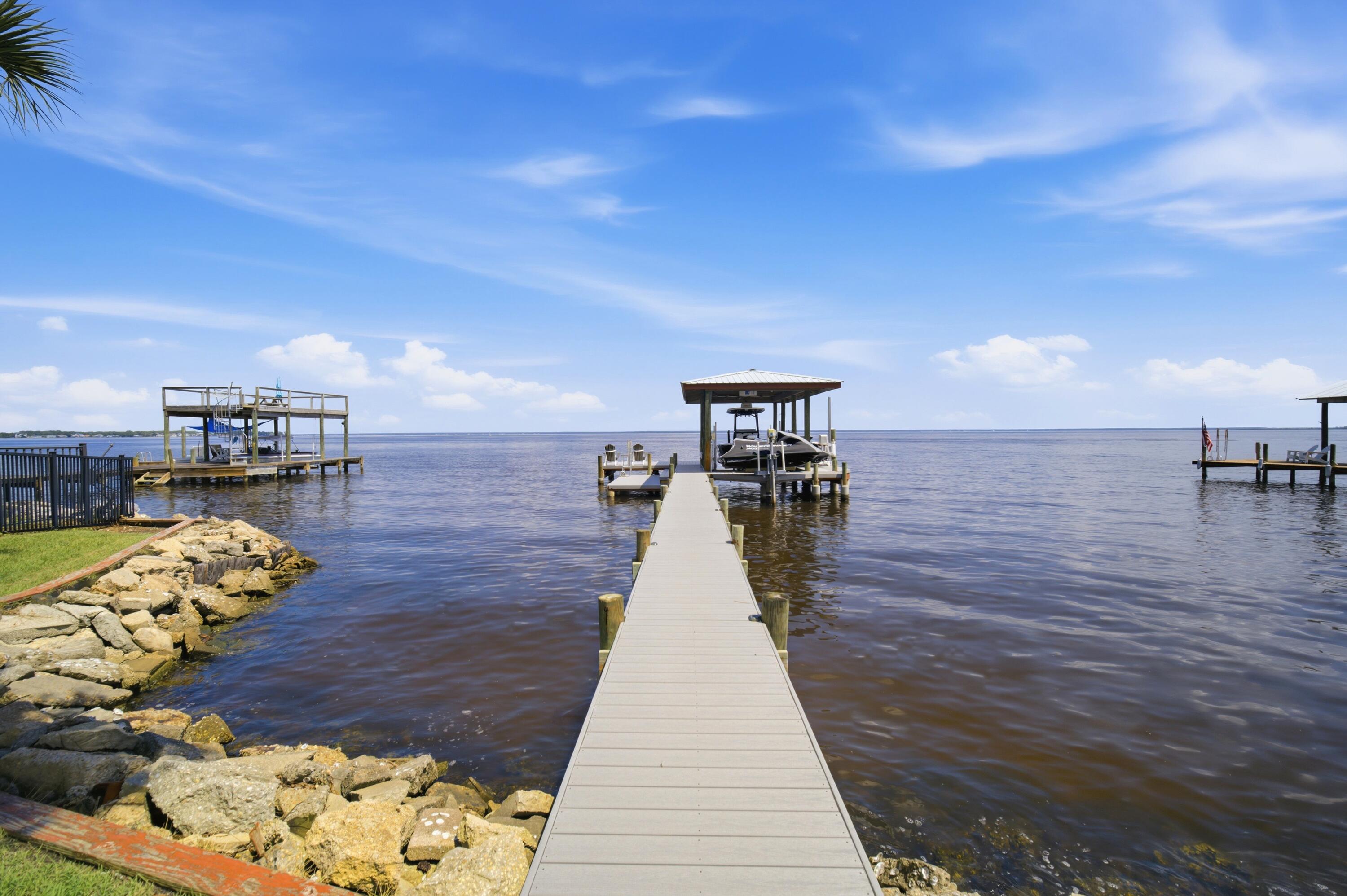 231 Bay Circle Drive