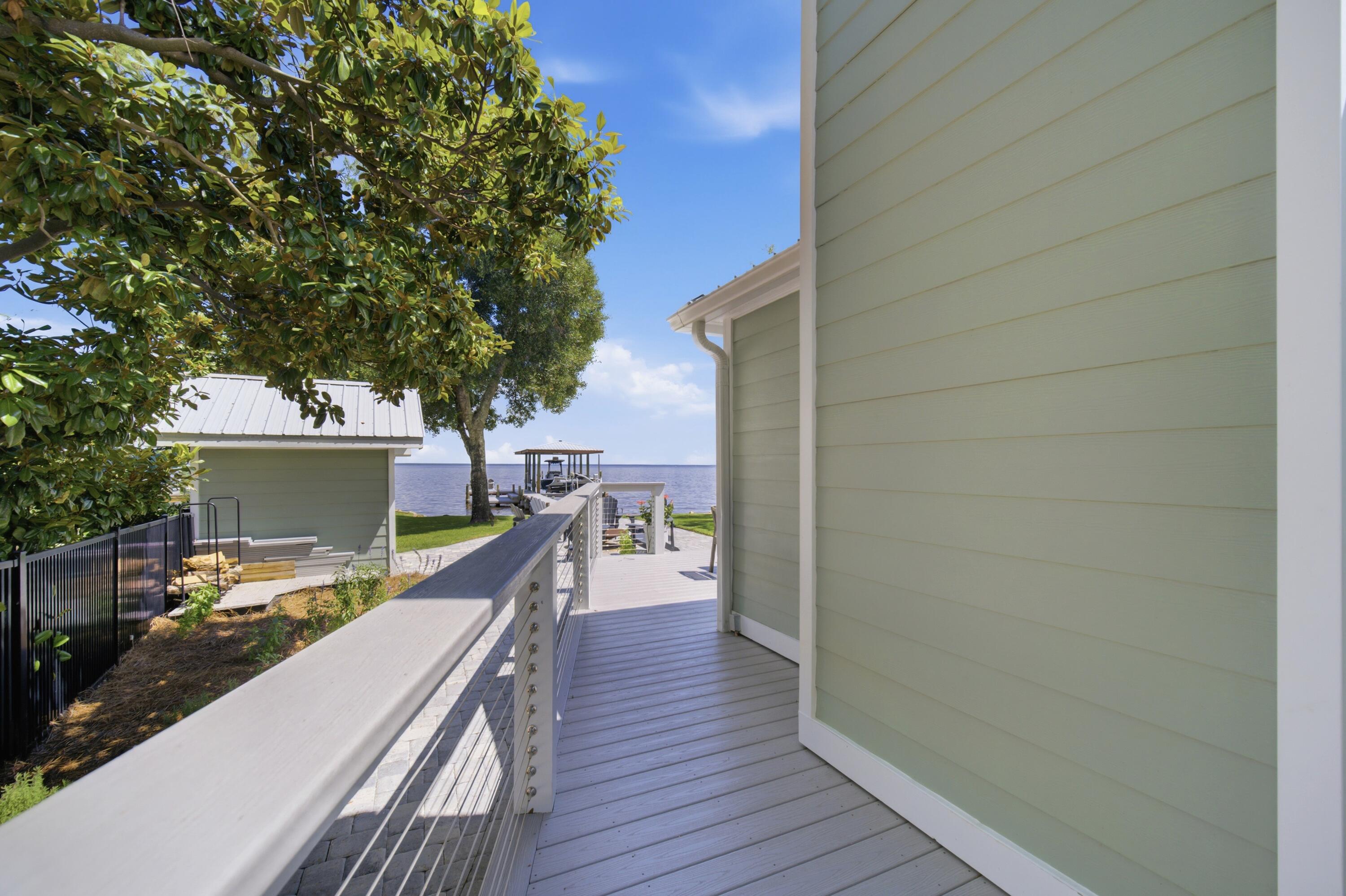 231 Bay Circle Drive
