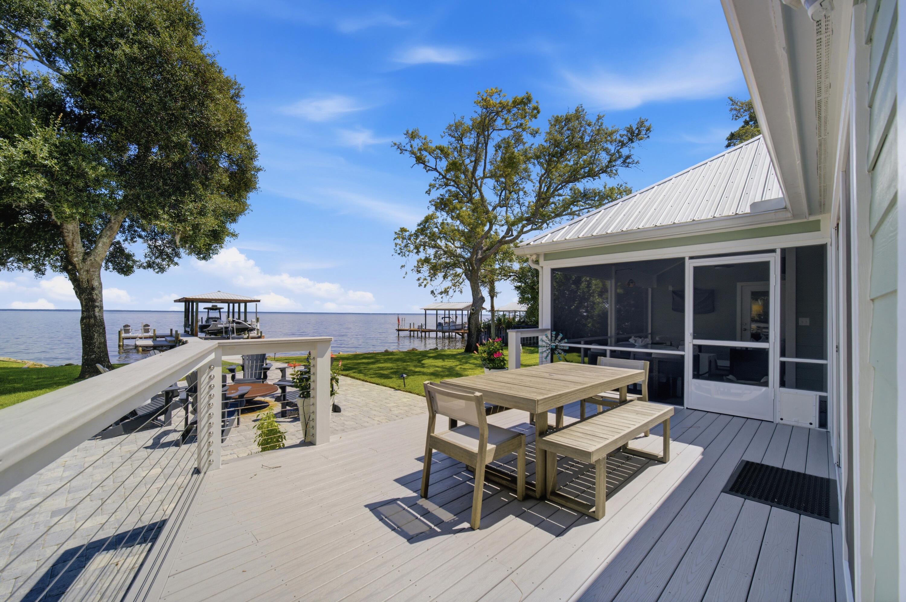 231 Bay Circle Drive