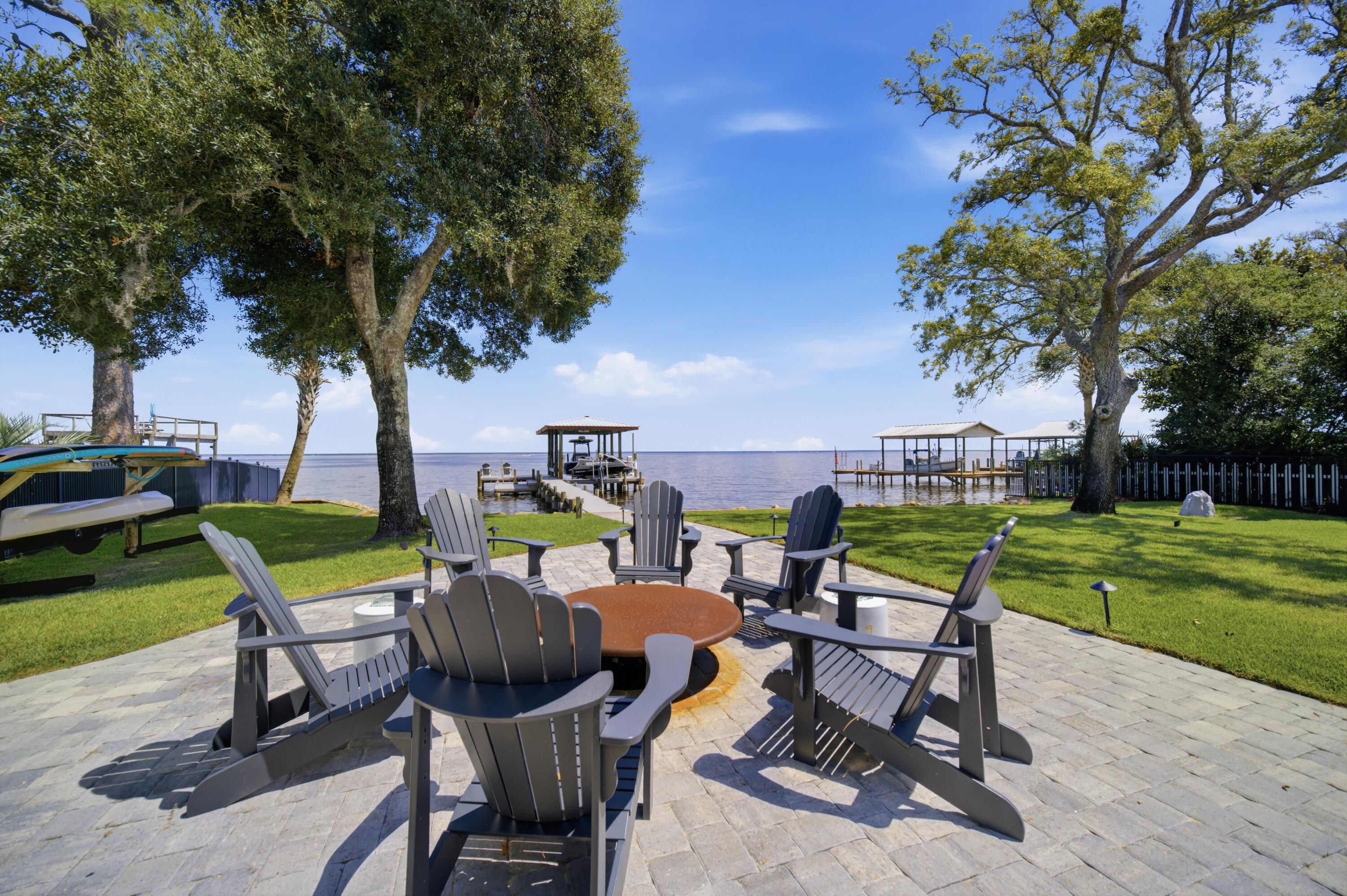231 Bay Circle Drive