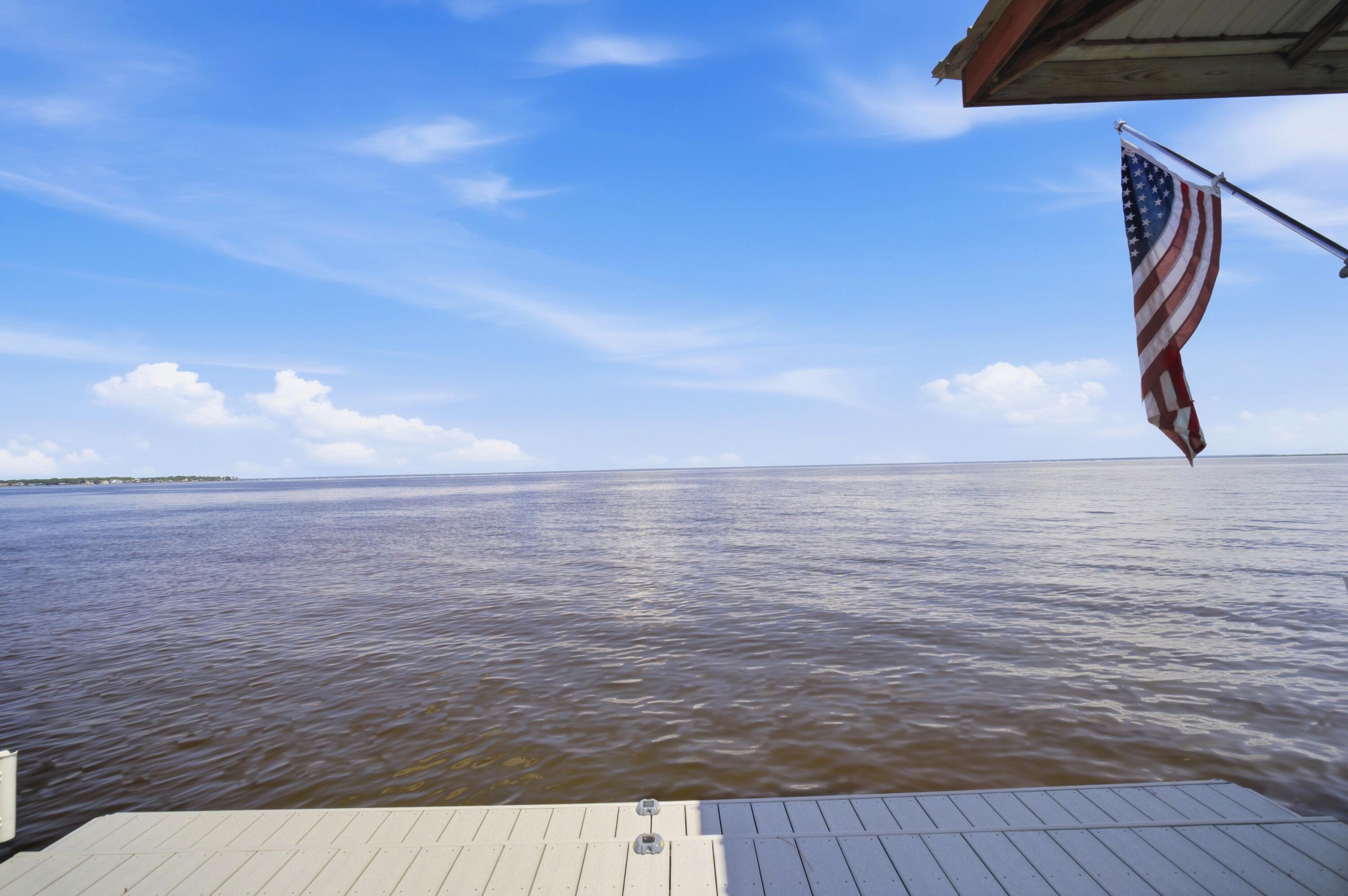 231 Bay Circle Drive