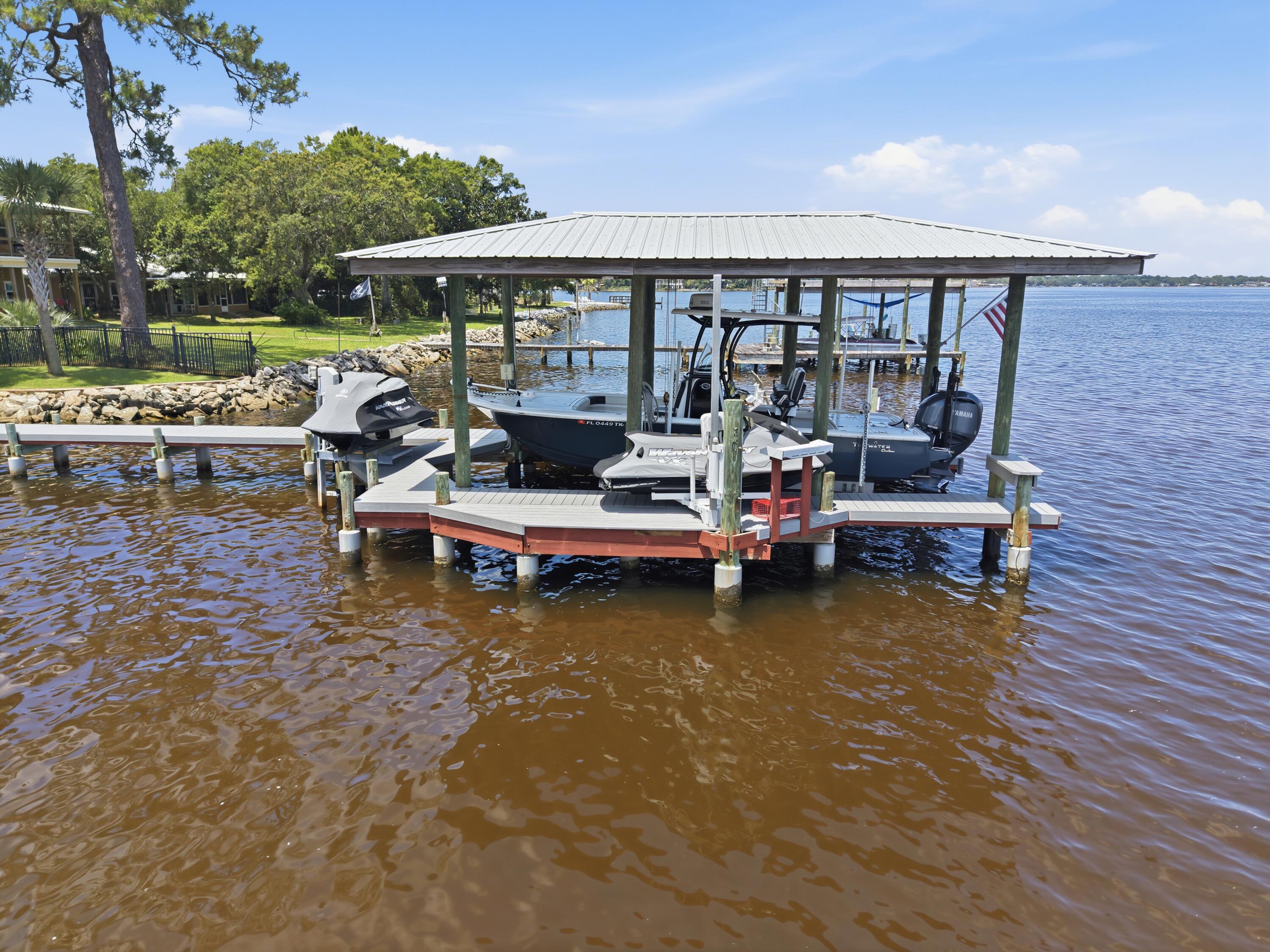231 Bay Circle Drive