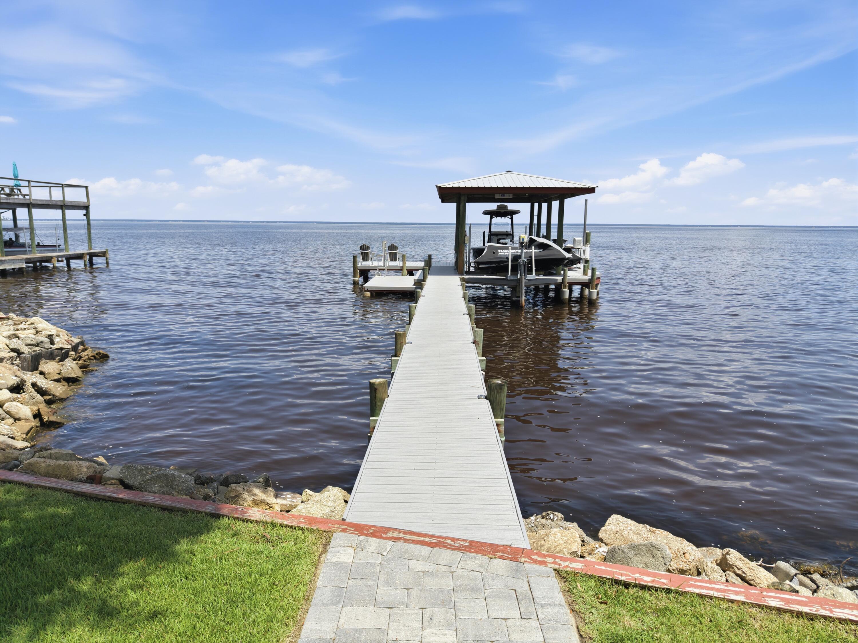 231 Bay Circle Drive