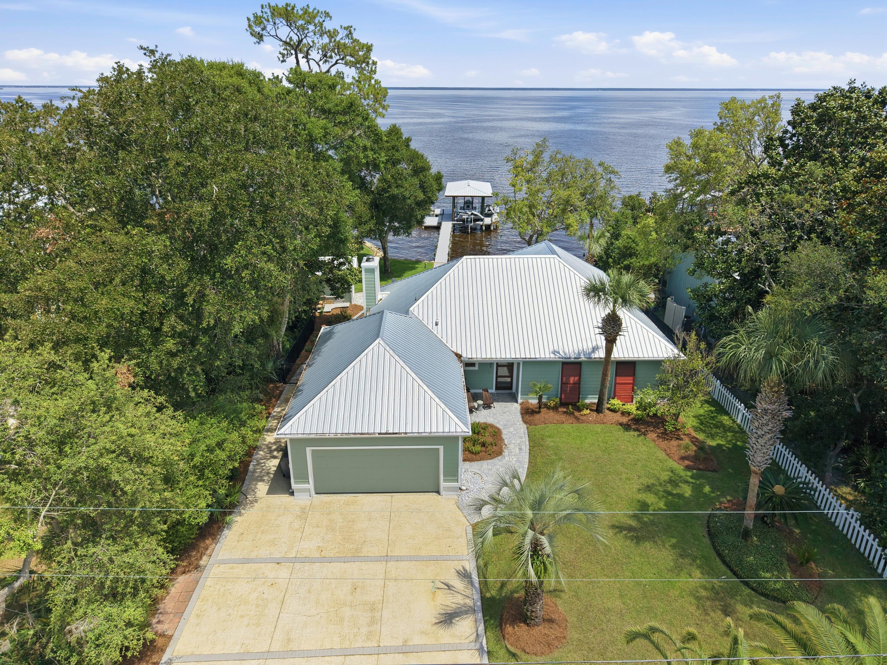 231 Bay Circle Drive
