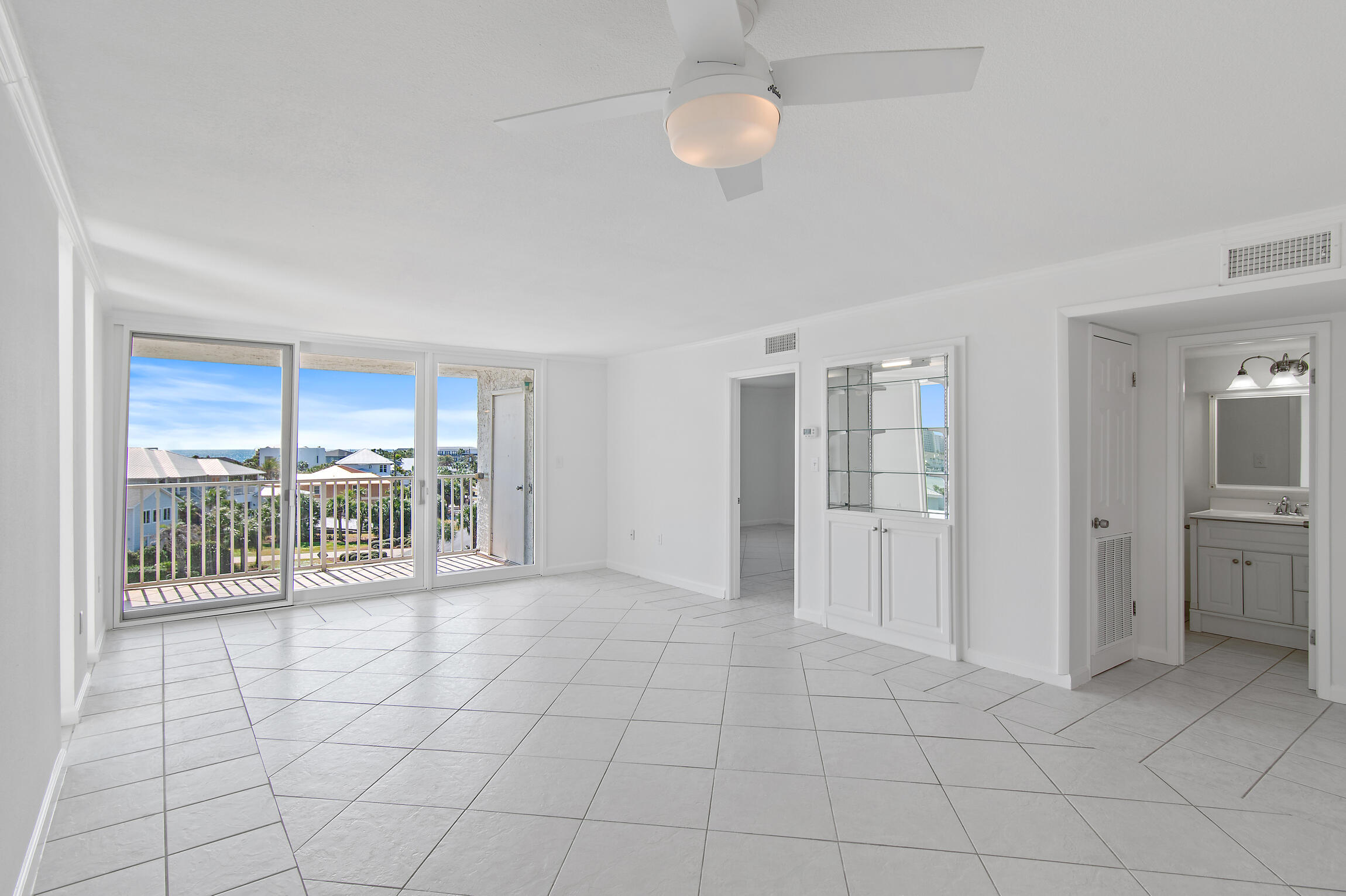 30 Moreno Point Road, UNIT 502A