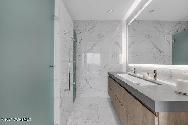 1101 Ocean Avenue, 1405